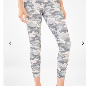 High Waisted Statement power hold  7/8 length